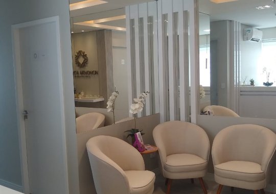 Marcia Menoncin Dermatologia